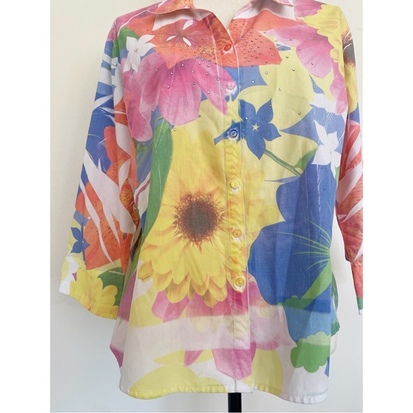 Vintage 90s Floral Photo Print Button Down Blouse - Picture 2 of 7